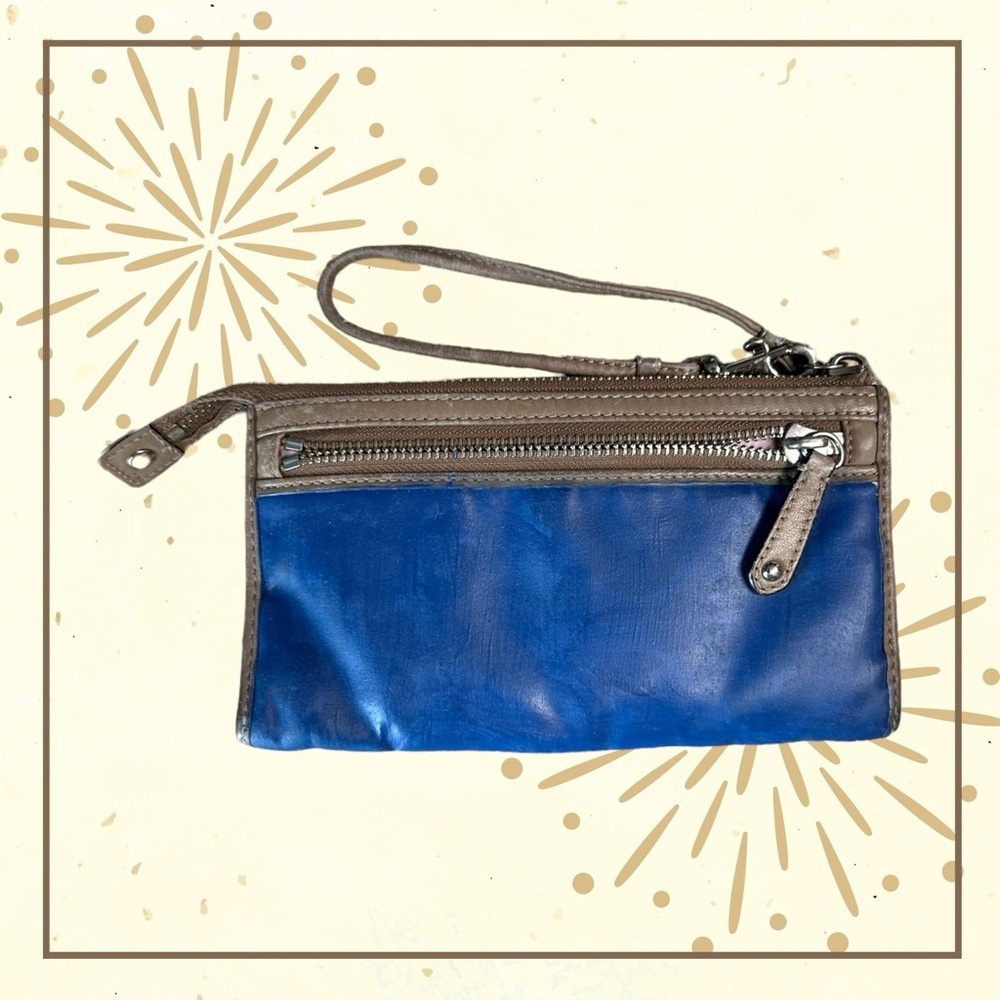Coach wristlet - Picture 6 of 6